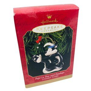 Hallmark Keepsake Ornament Pepe Le Pew & Penelope Looney Tunes 1998 Vintage